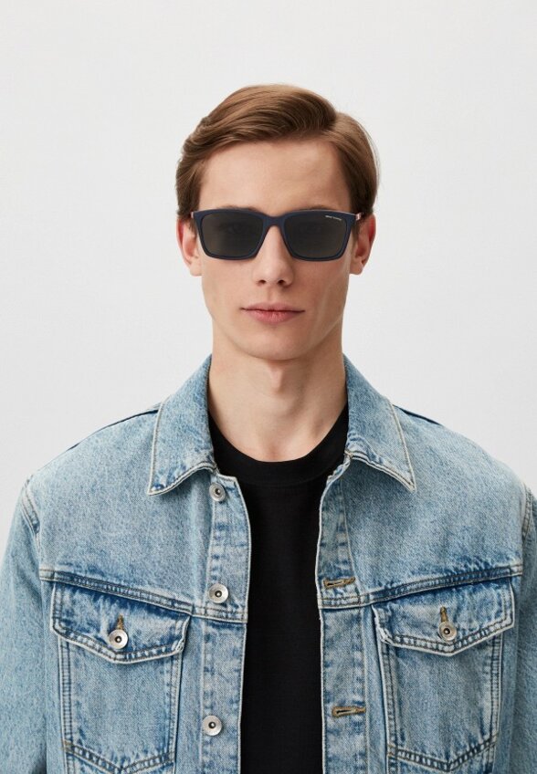 Очки солнцезащитные Armani Exchange