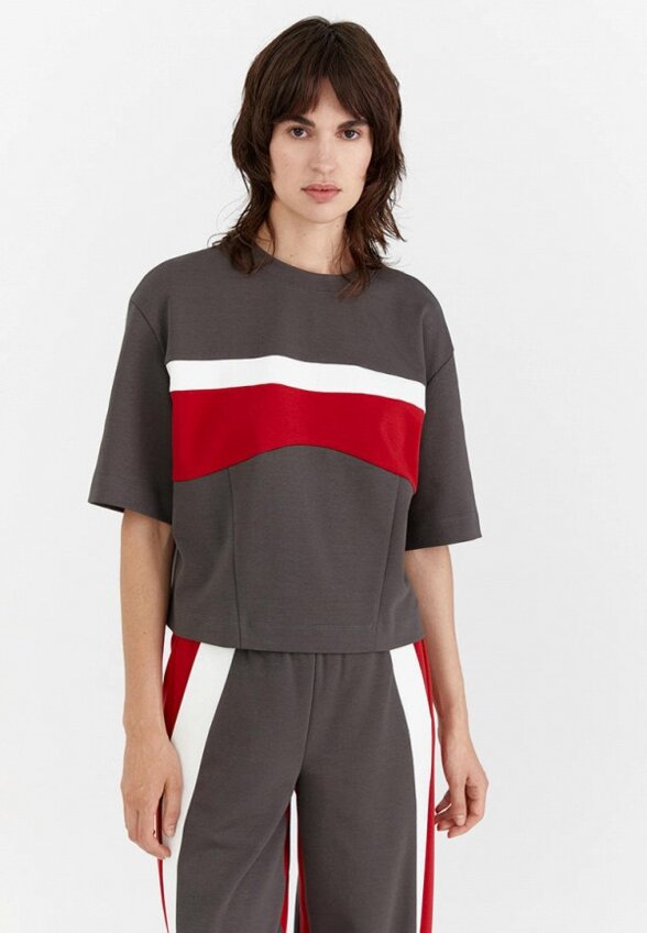 Футболка M.Reason