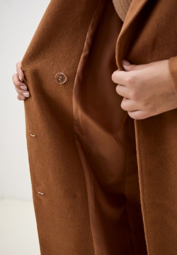 Пальто двубортное Le Monique