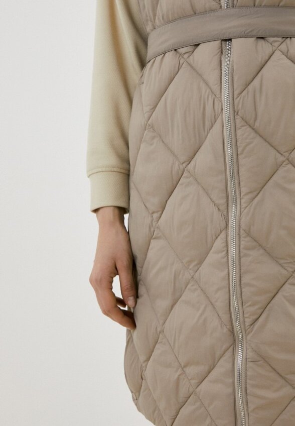 Жилет стеганый Dellione