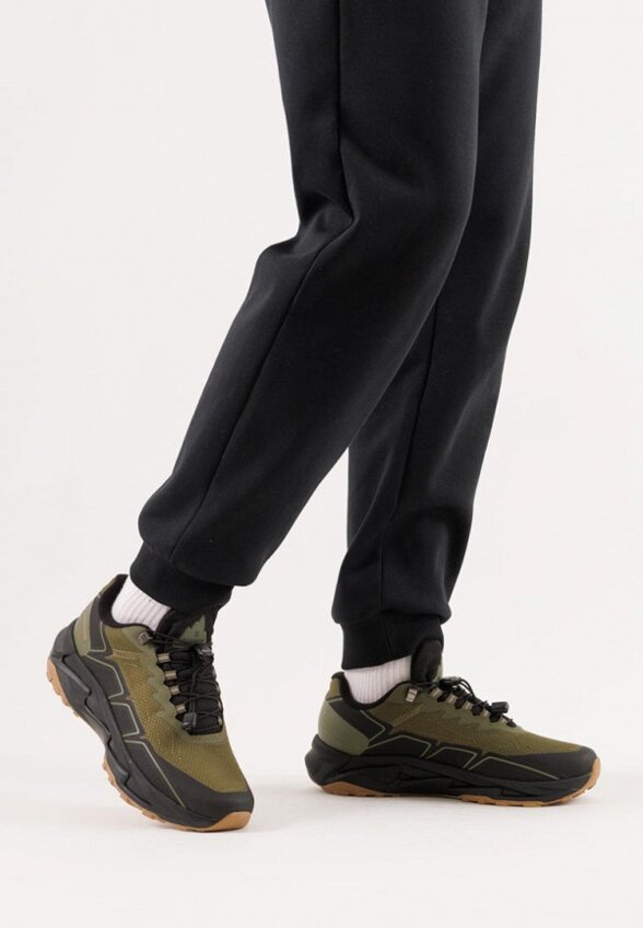 Кроссовки Baasploa