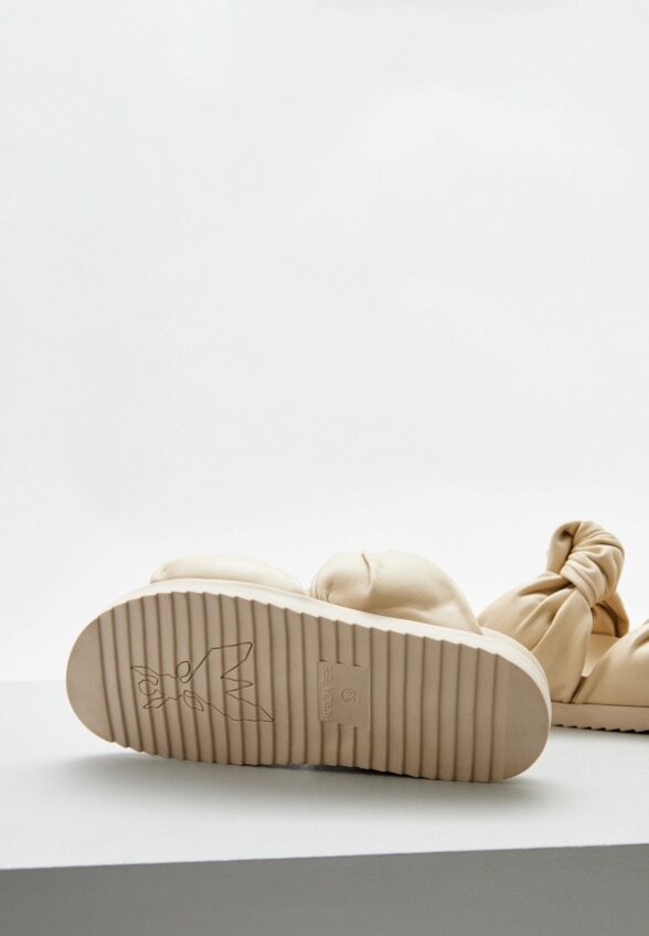 Сабо Patrizia Pepe