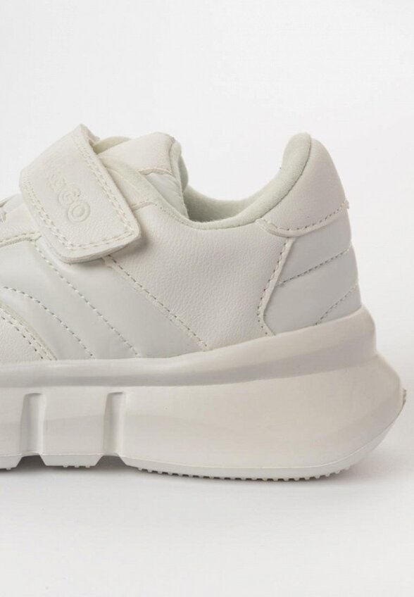 Кроссовки Tikkago