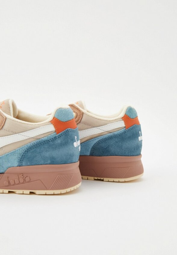 Кроссовки Diadora