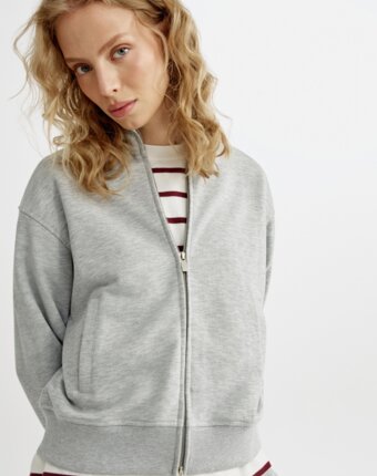 Толстовка на молнии с патчем женщинам