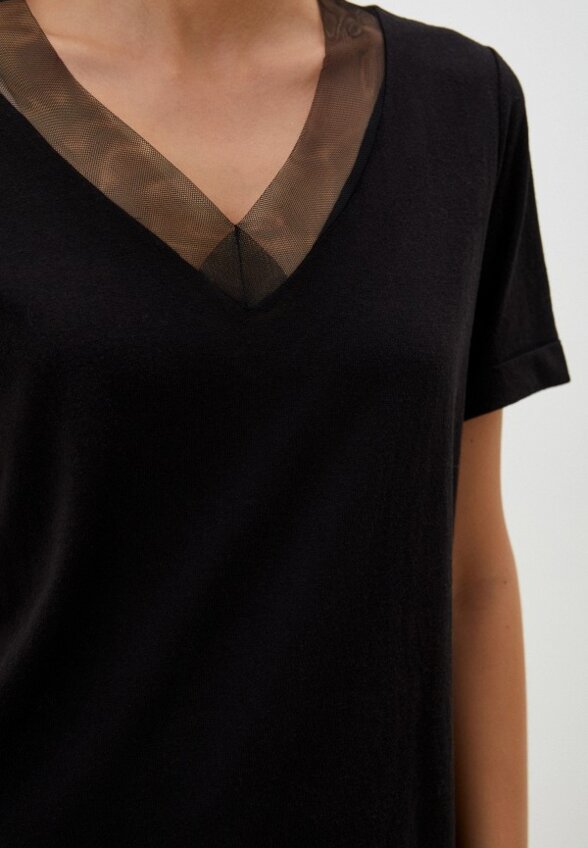 Футболка Colin's