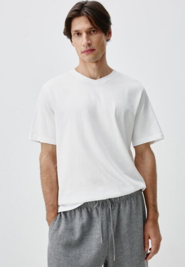 Футболка MARK REGULAR FIT базовая