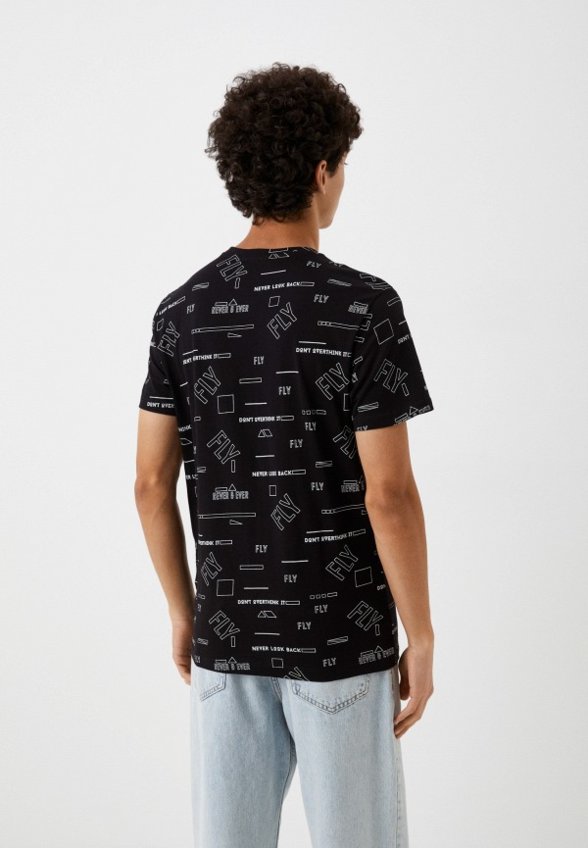 Футболка Colin's