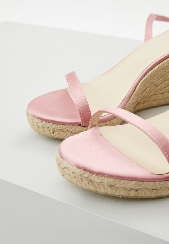 Босоножки Alohas