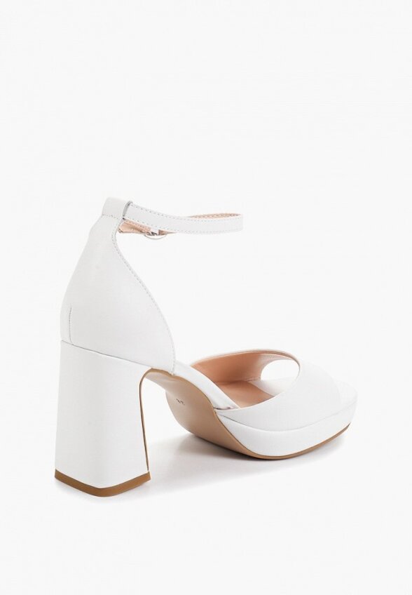 Босоножки Obba