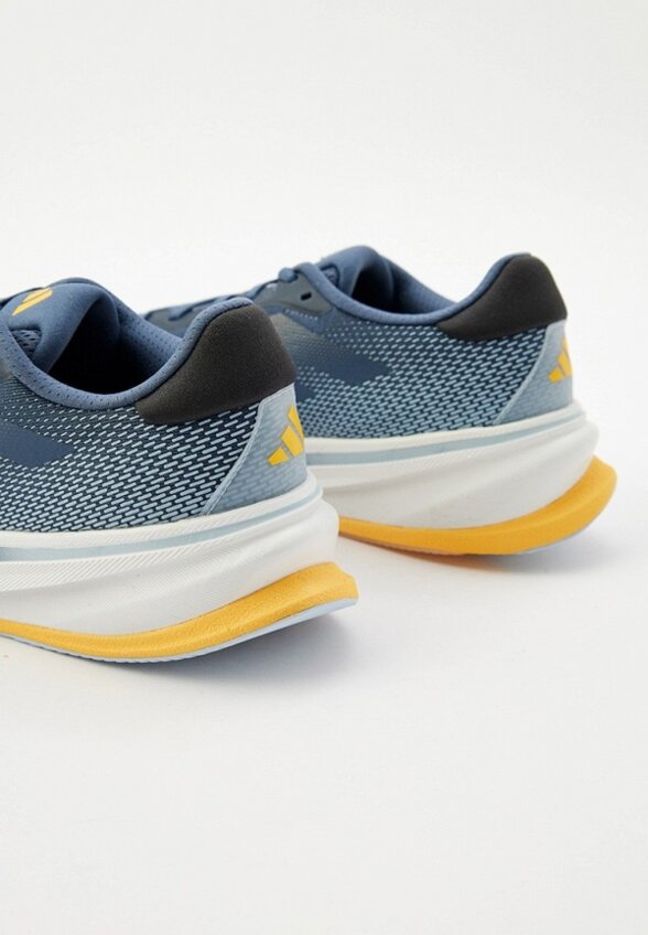 Кроссовки adidas