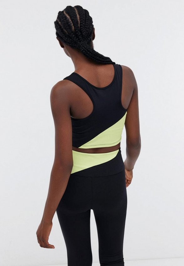 Топ спортивный Baon