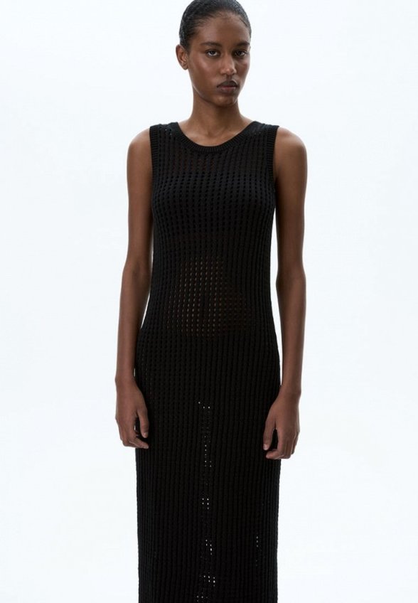 Платье Brusnika