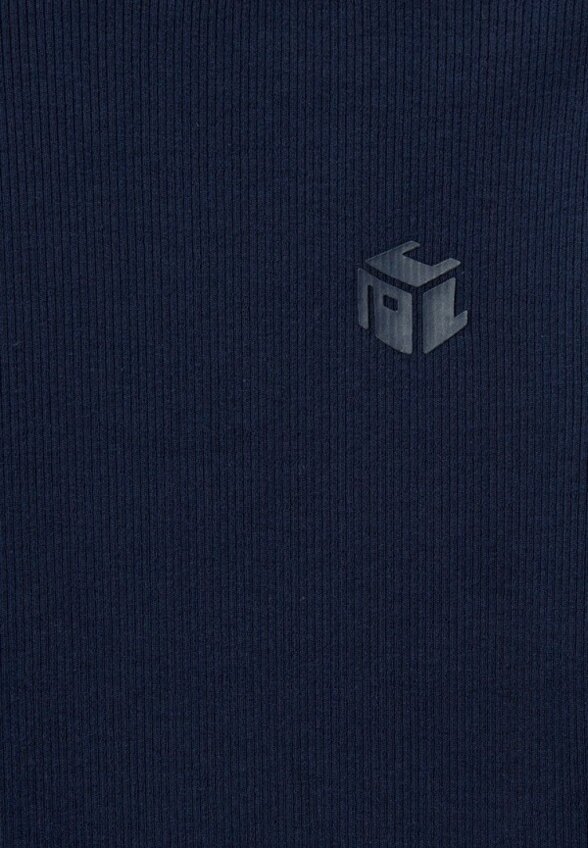 Водолазка Acoola