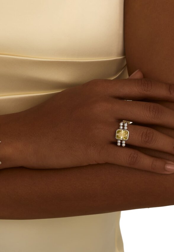 Серебряное кольцо СИЦИЛИЯ с жемчугом и желтым фианитом MIE