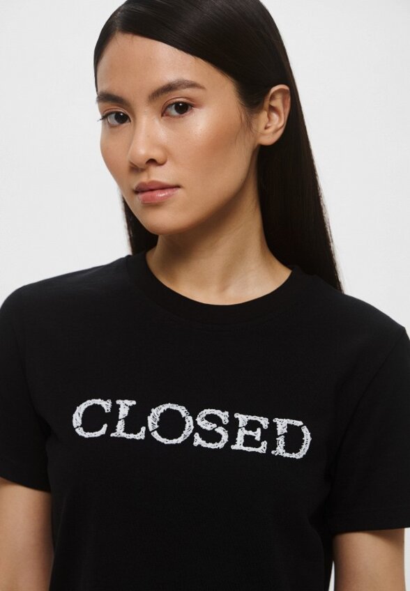 Футболка Closed