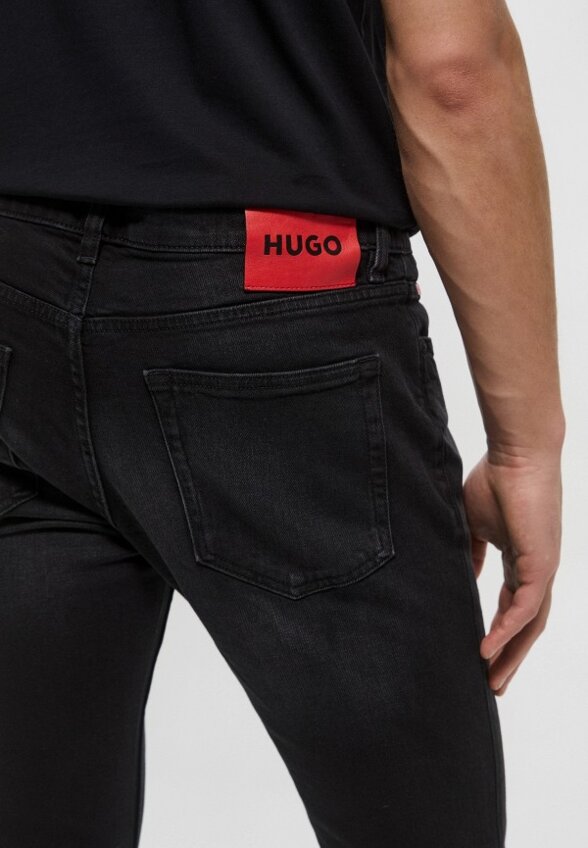 Джинсы Hugo