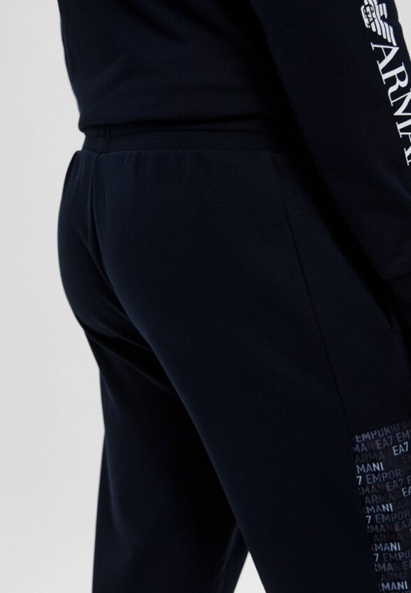 Брюки спортивные EA7