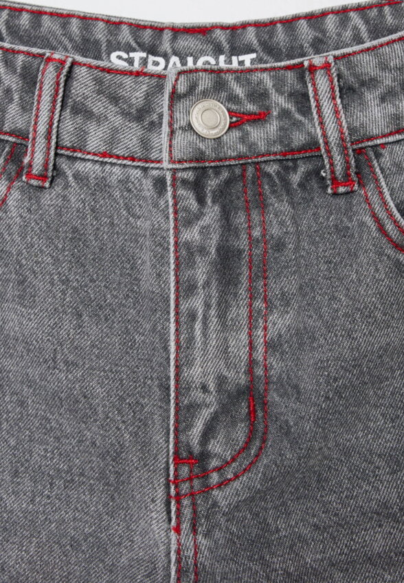 Джинсы Straight fit с красной строчкой для мальчиков
