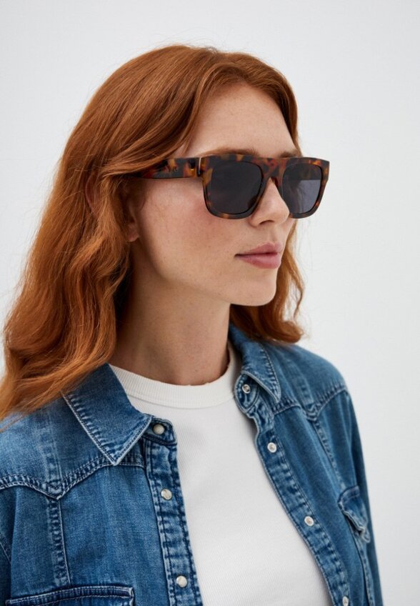 Очки солнцезащитные Vans