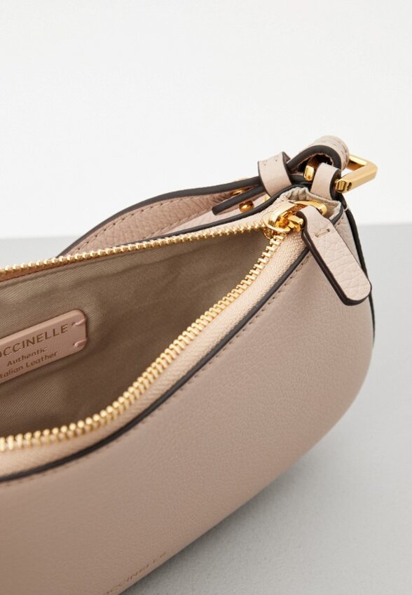 Сумка Coccinelle