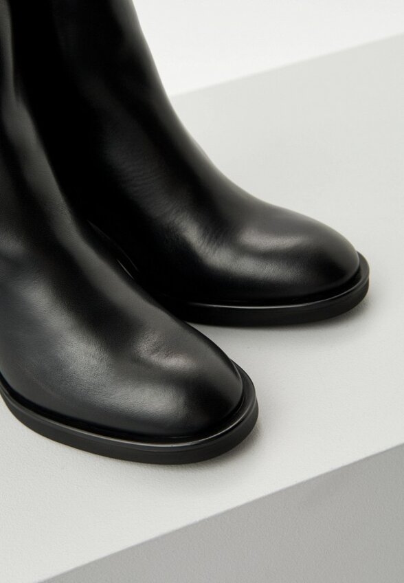 Ботильоны Boss