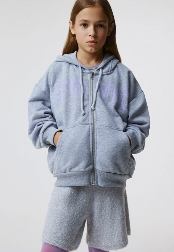 Толстовка Stormies