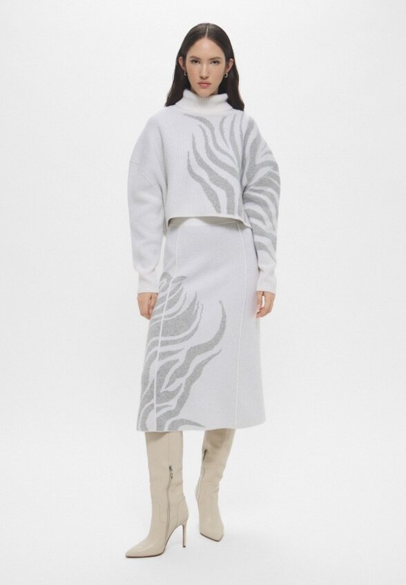 Свитер Genious