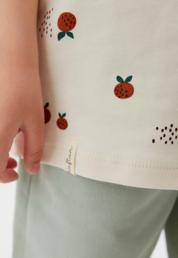 Футболка Kaftan