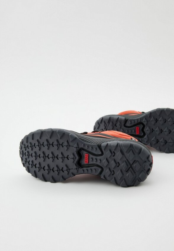 Кроссовки Vans