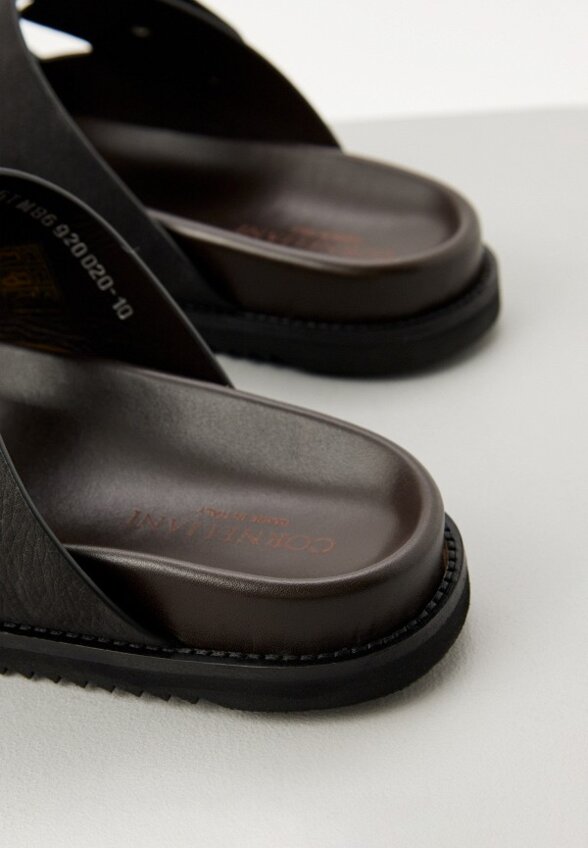 Сандалии Corneliani