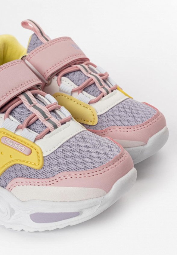 Кроссовки Tikkago