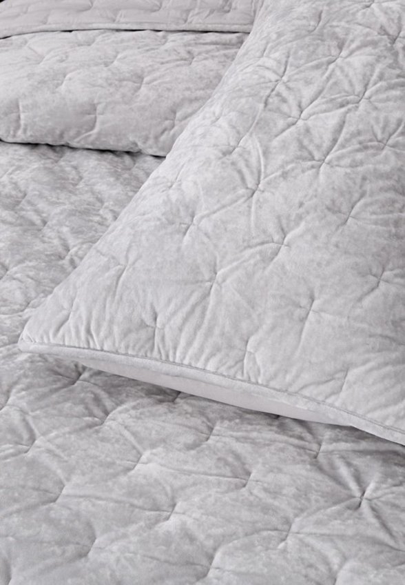 Комплект с покрывалом Sofi De Marko