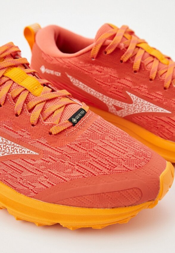 Кроссовки Mizuno