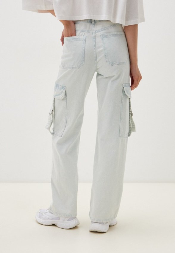 Джинсы Terranova