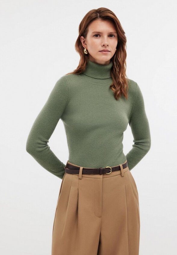 Водолазка Baon