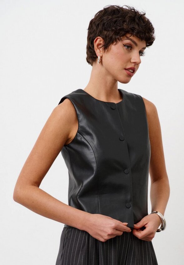 Жилет Darsi.studio