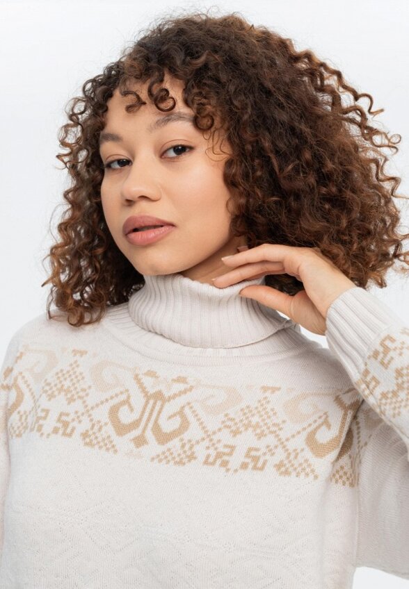 Свитер Ареола