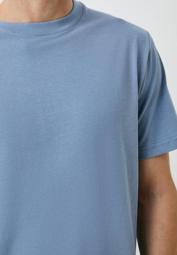 Футболка IDOL