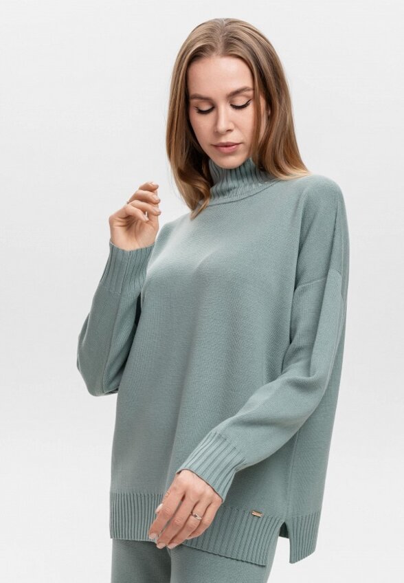 Свитер Ареола