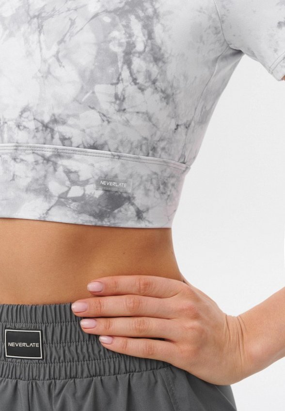 Топ спортивный Neverlate