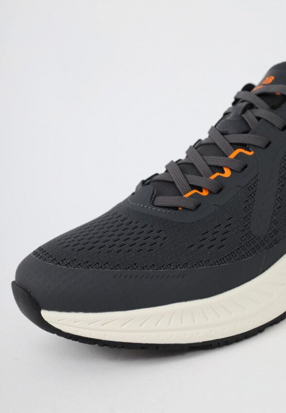 Кроссовки Baasploa