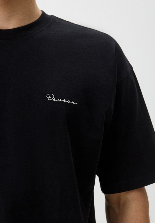 Футболка Dewear