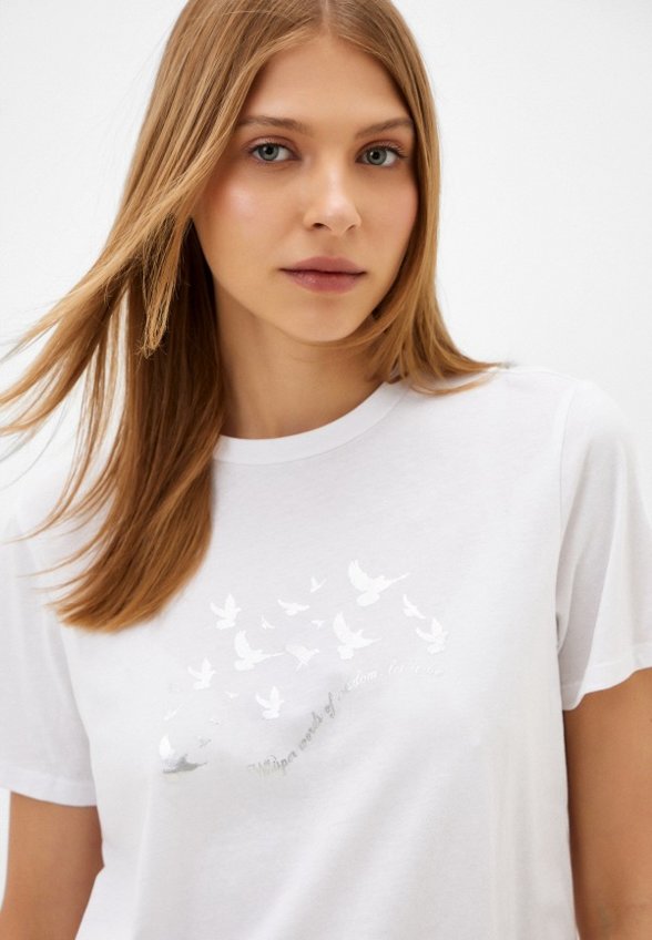 Футболка Colin's