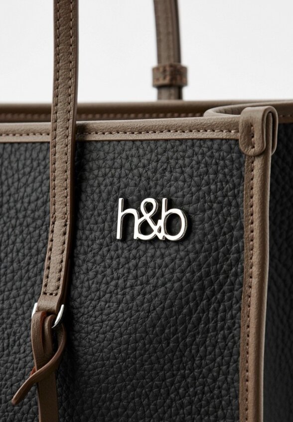 Сумка и брелок Harmont & Blaine