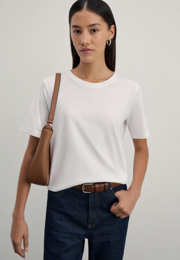 Футболка Zarina