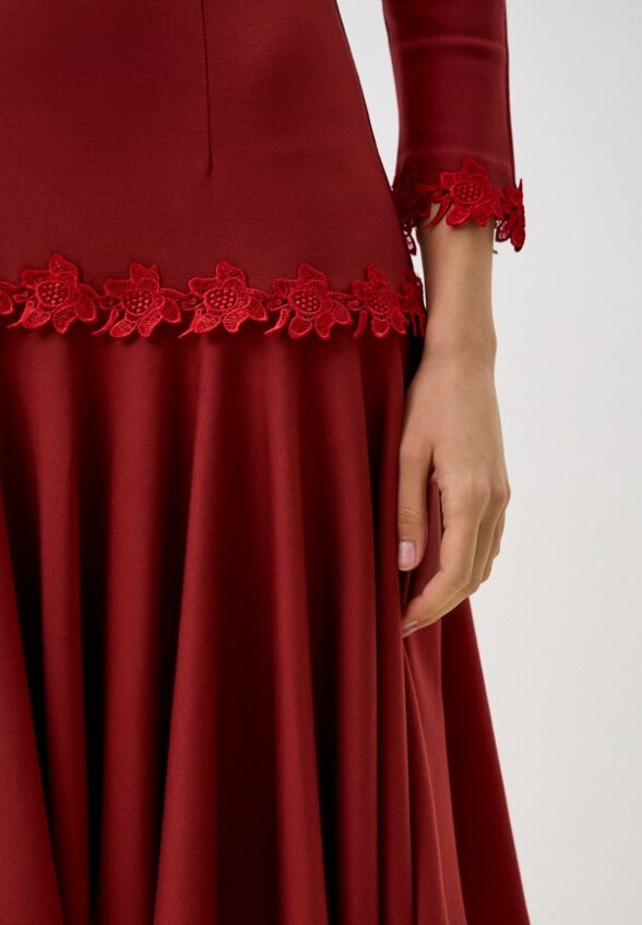 Платье MadaM T