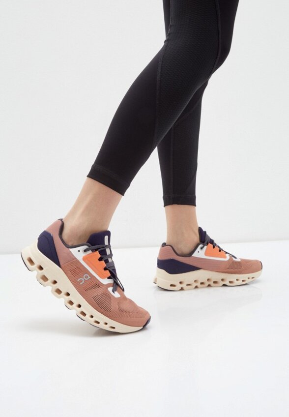 Кроссовки On