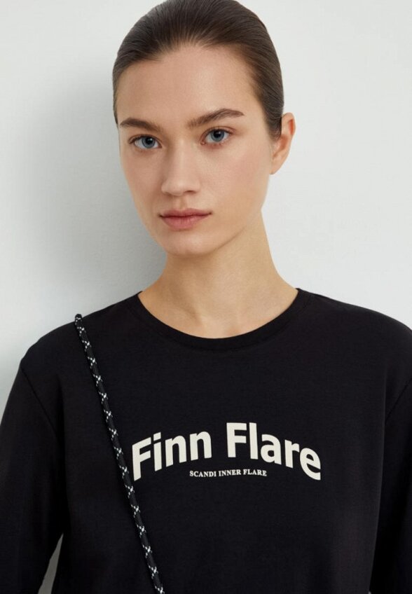 Футболка Finn Flare