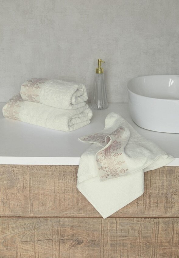 Полотенце DeNastia